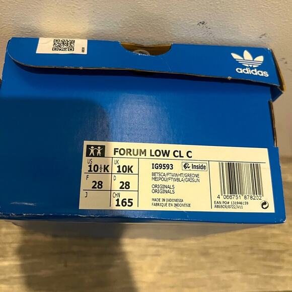 Kids Adidas shoes red size 10 1/2 forum low cl - Picture 5 of 5